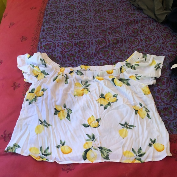 Skies Are Blue Med Midriff Top - Lemons 🍋 - Picture 3 of 5